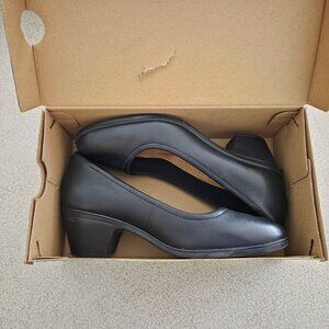 Clarks Collection Emily 2 Ruby Pumps in black